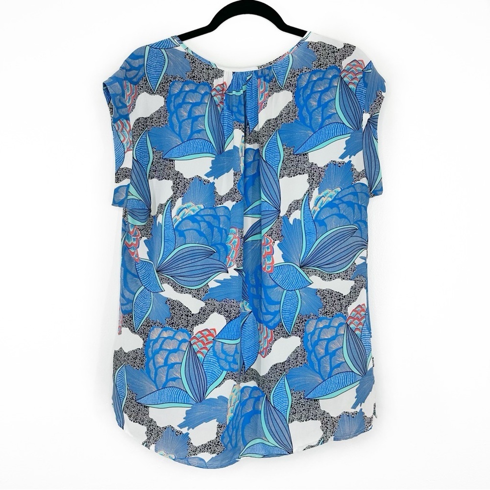 DR2 scoop neck cap sleeve blouse - Picture 7 of 7